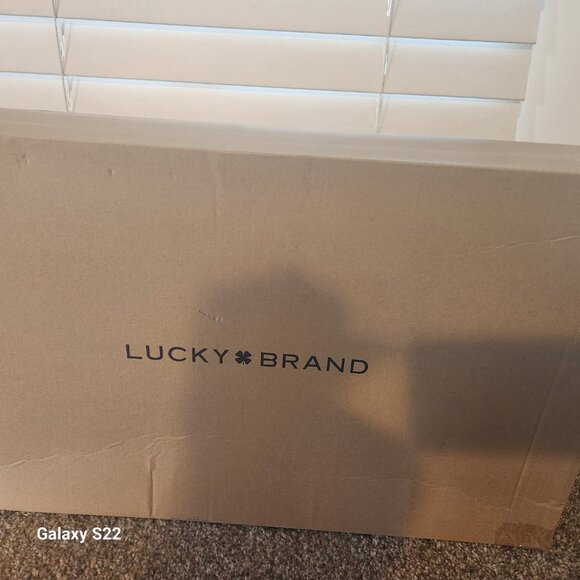 Lucky Brand "Quenbe" Latte Riding Boots. NIB. Size 6.5 - Picture 9 of 11